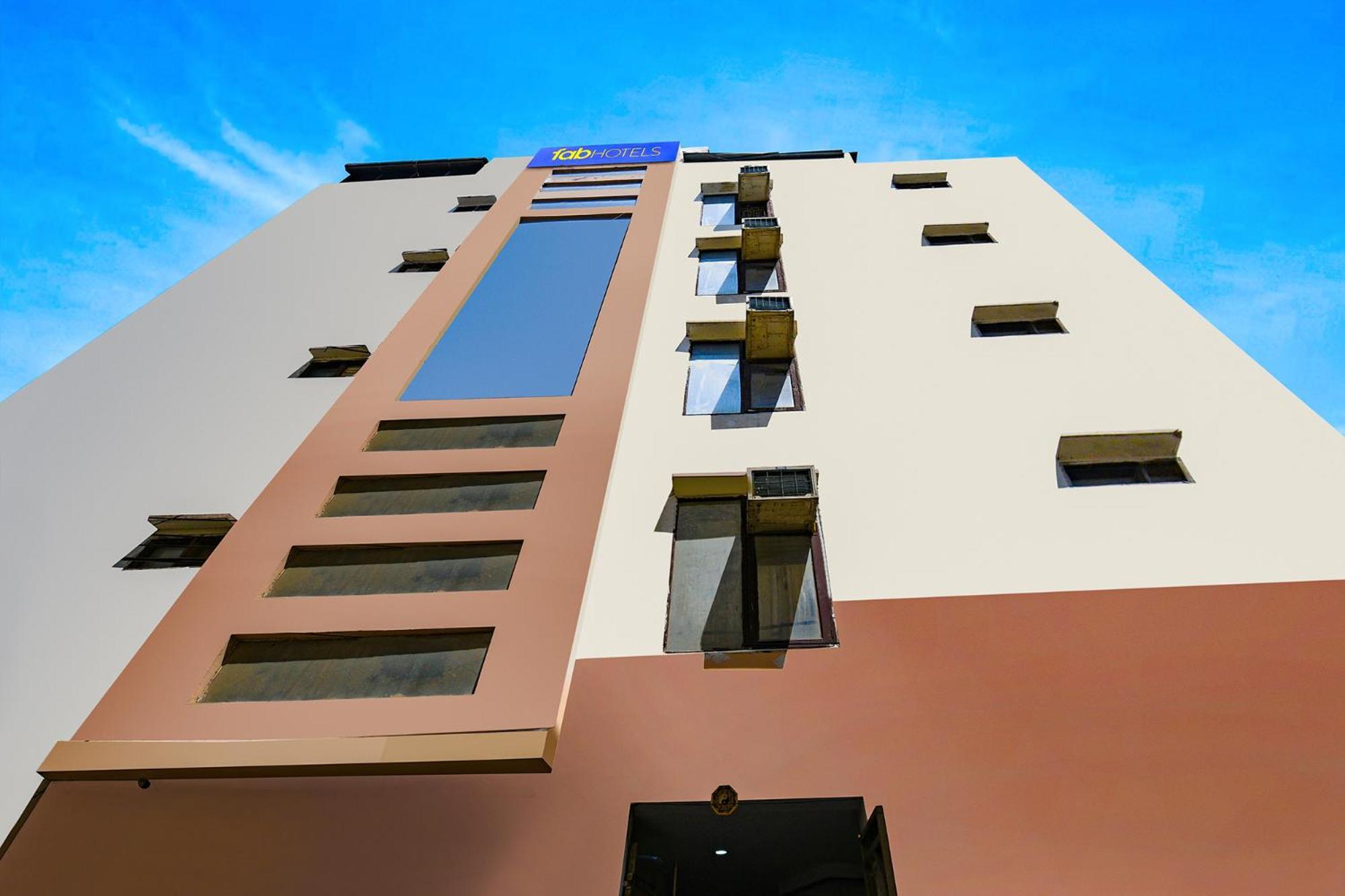 Fabhotel Pp Residency Tilak Nagar New Delhi Buitenkant foto