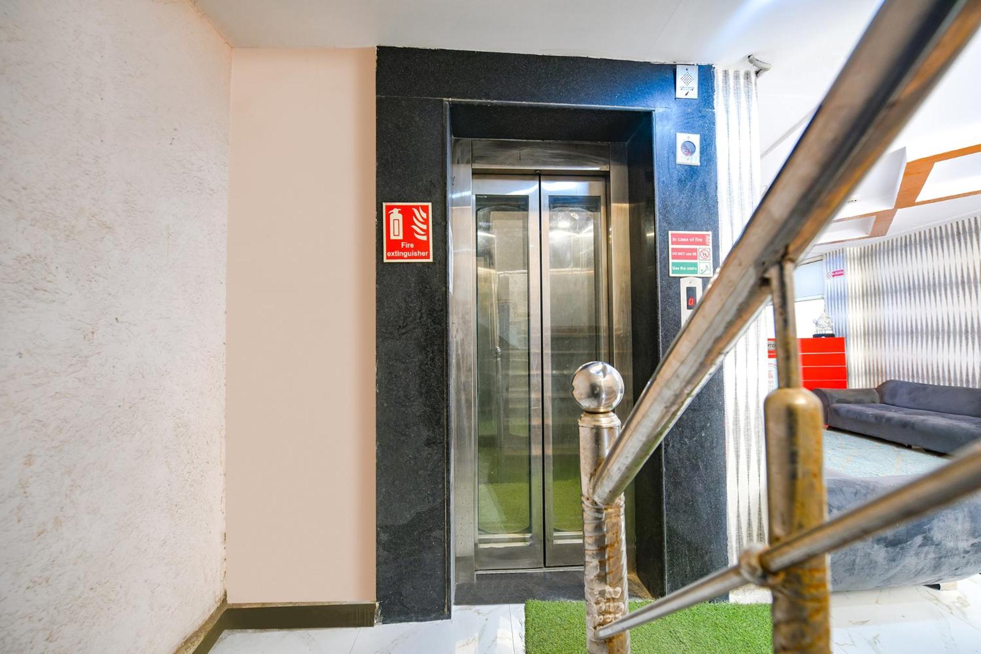 Fabhotel Pp Residency Tilak Nagar New Delhi Buitenkant foto